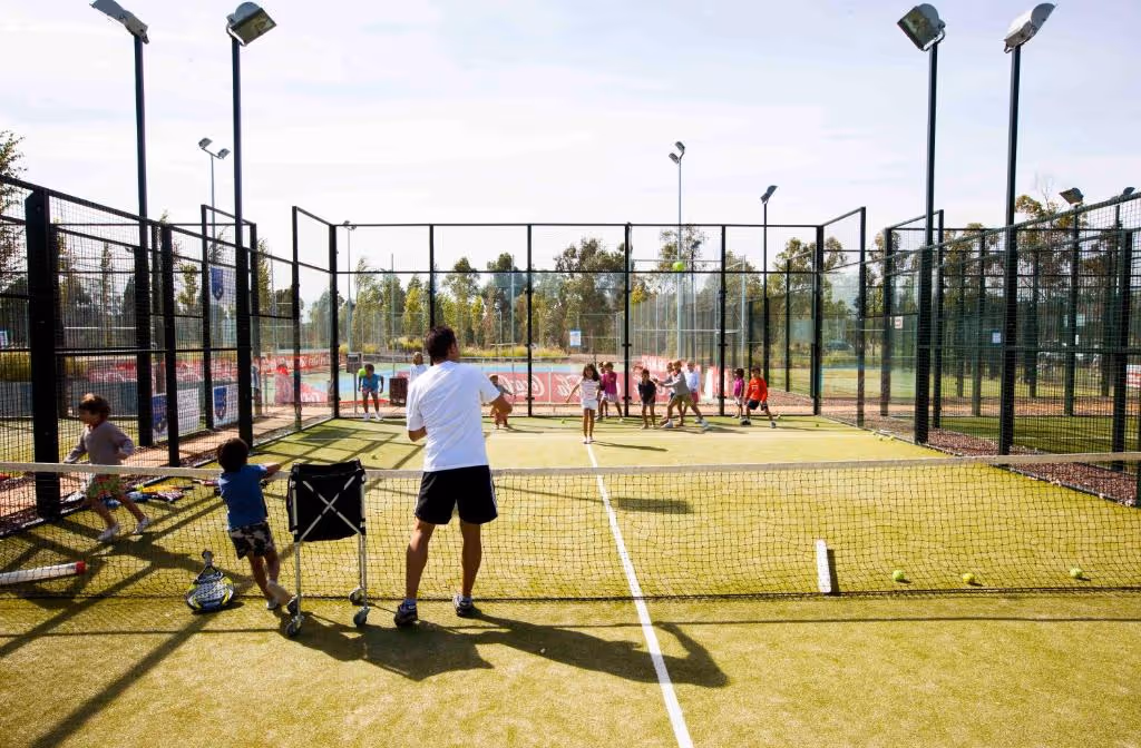 VincciValdecañasGolf-Spain-10-Extremadura-court1.jpg