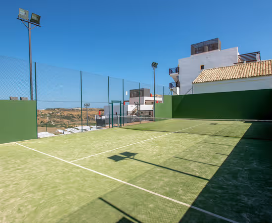 OnaValleRomanoGolf&Resort-Spain-2-Andalusia-court2.jpg