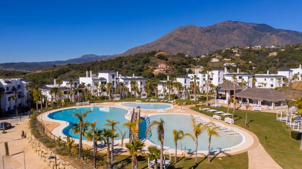 EsteponaHolidayHills-Spain-5-Andalusia-property1.jpg