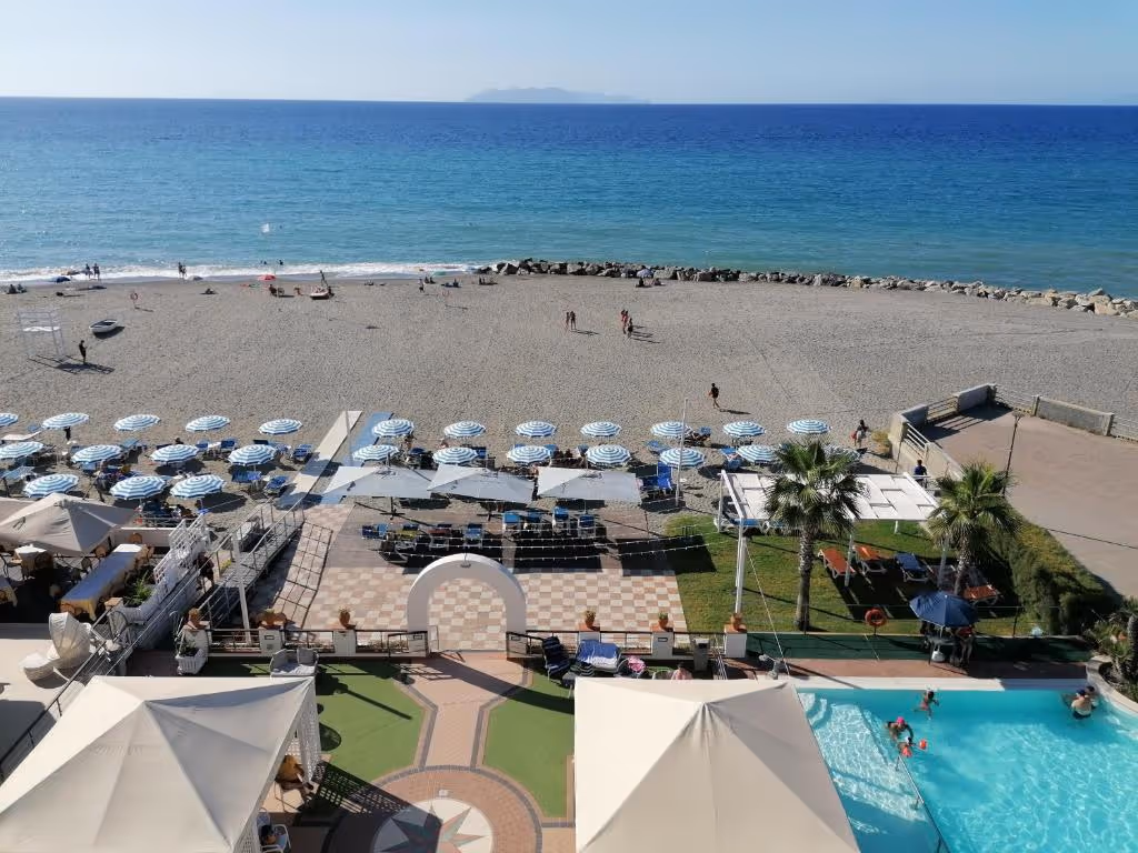 HotelIlGabbianoBeach-Italy-2-TermeVigliatore-property2.jpg