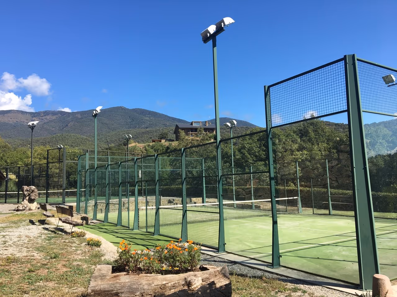 MasD'enRoqueta-Spain-3-Catalonia-court1.jpg