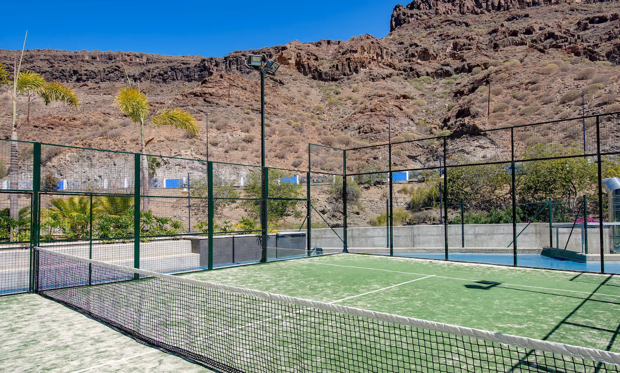 RadissonBluResort&SpaGranCanariaMogan-Spain-1-CanaryIslands-court2.png
