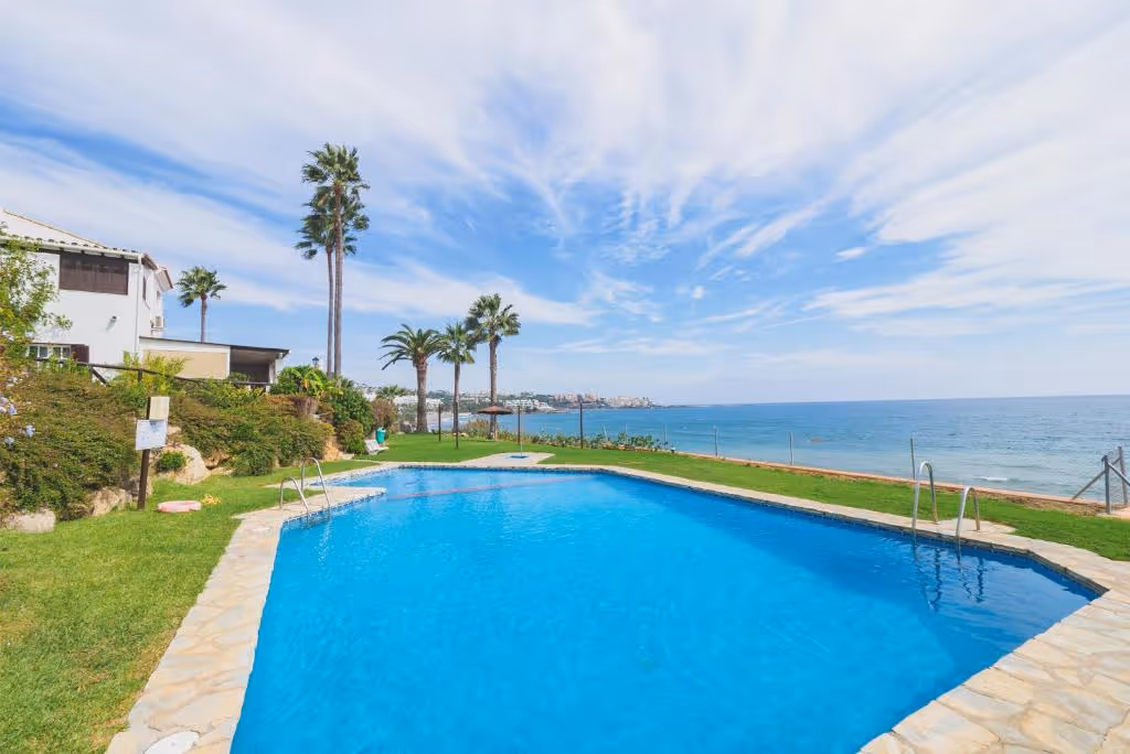 EstrellaDelMar-Spain-1-Andalusia-property1.jpg