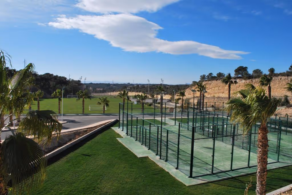 HotelGolfCampoamor-Spain-4-ValencianCommunity-court1.jpg