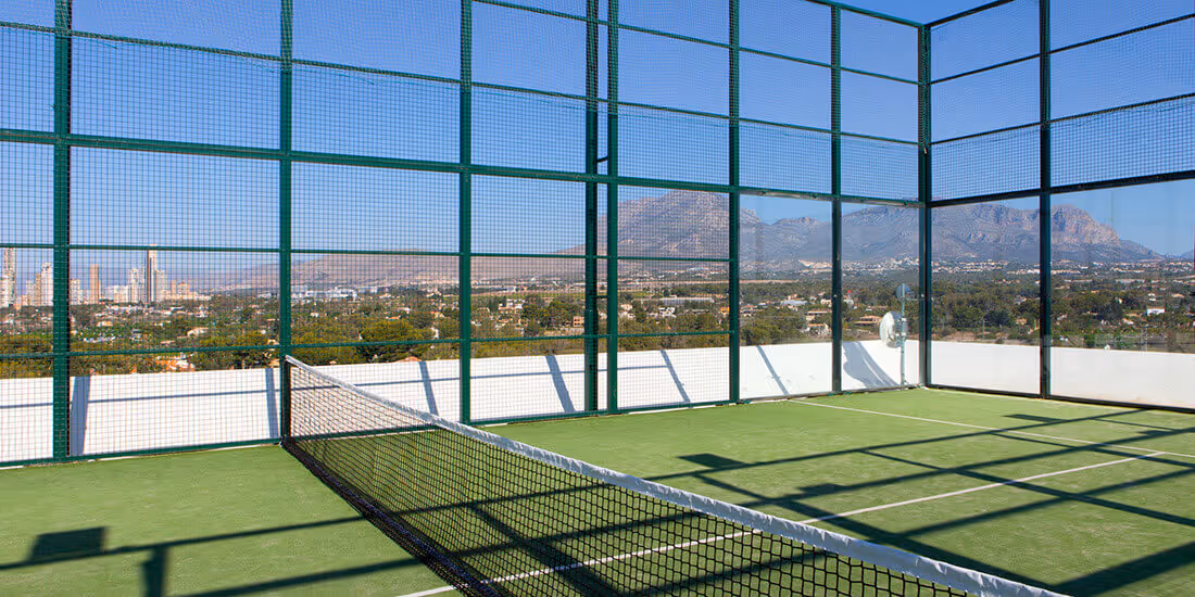 HotelDeloixAquaCenter-Spain-2-ValencianCommunity-court1.jpg