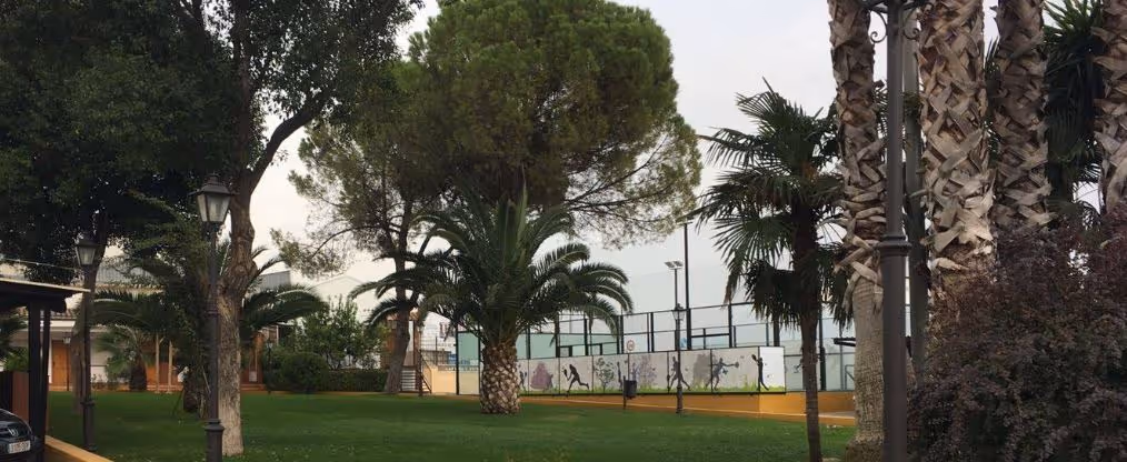 HotelSalvador-Spain-1-Bailén-court1.jpg
