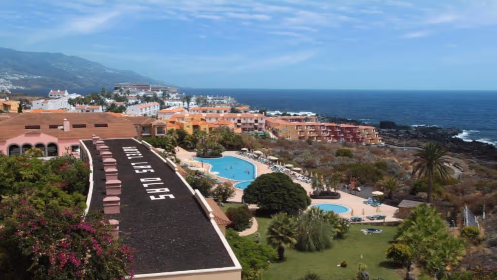 HotelLasOlas-Spain-1-CanaryIslands-property1.jpg