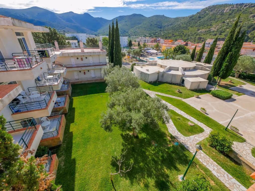 AgiRescatorApartments-Spain-4-Catalonia-property2.jpg
