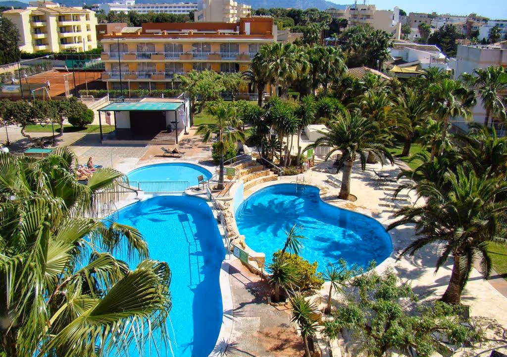 AparthotelClubSimo-Spain-6-BalearicIslands-property1.jpg