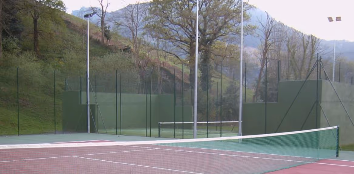 ParadorDeLimpias-Spain-1-Cantabria-court1.png