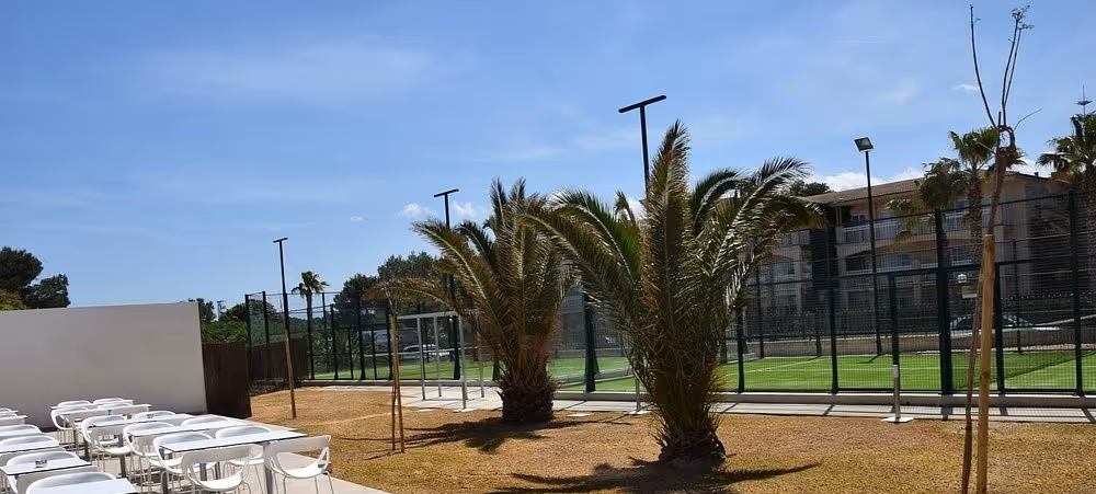 Hotel&SuitesTongaTowerDesign-Spain-2-BalearicIslands-court1.jpg