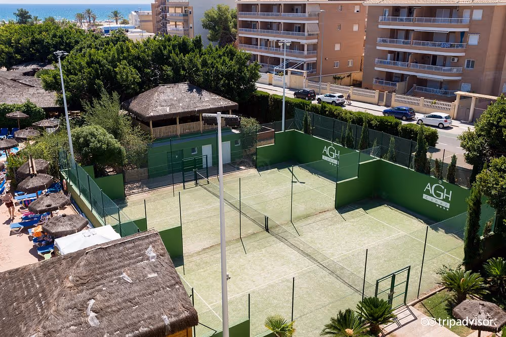HotelAGHCanet-Spain-2-ValencianCommunity-court2.jpg