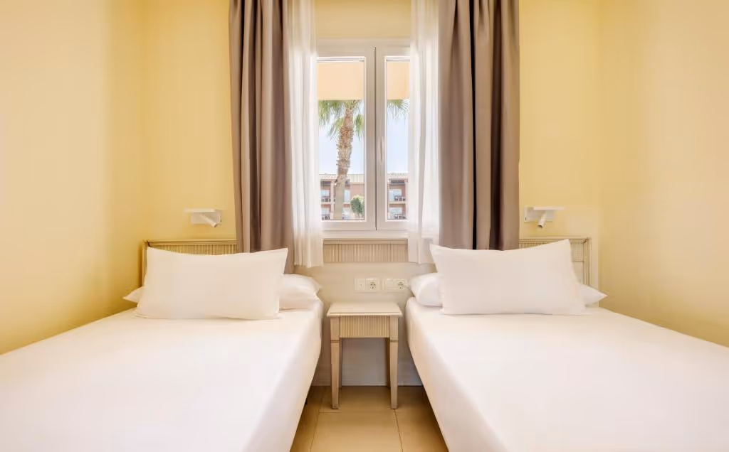 AparthotelIlunionSanctiPetri-Spain-1-Andalusia-property2.jpg