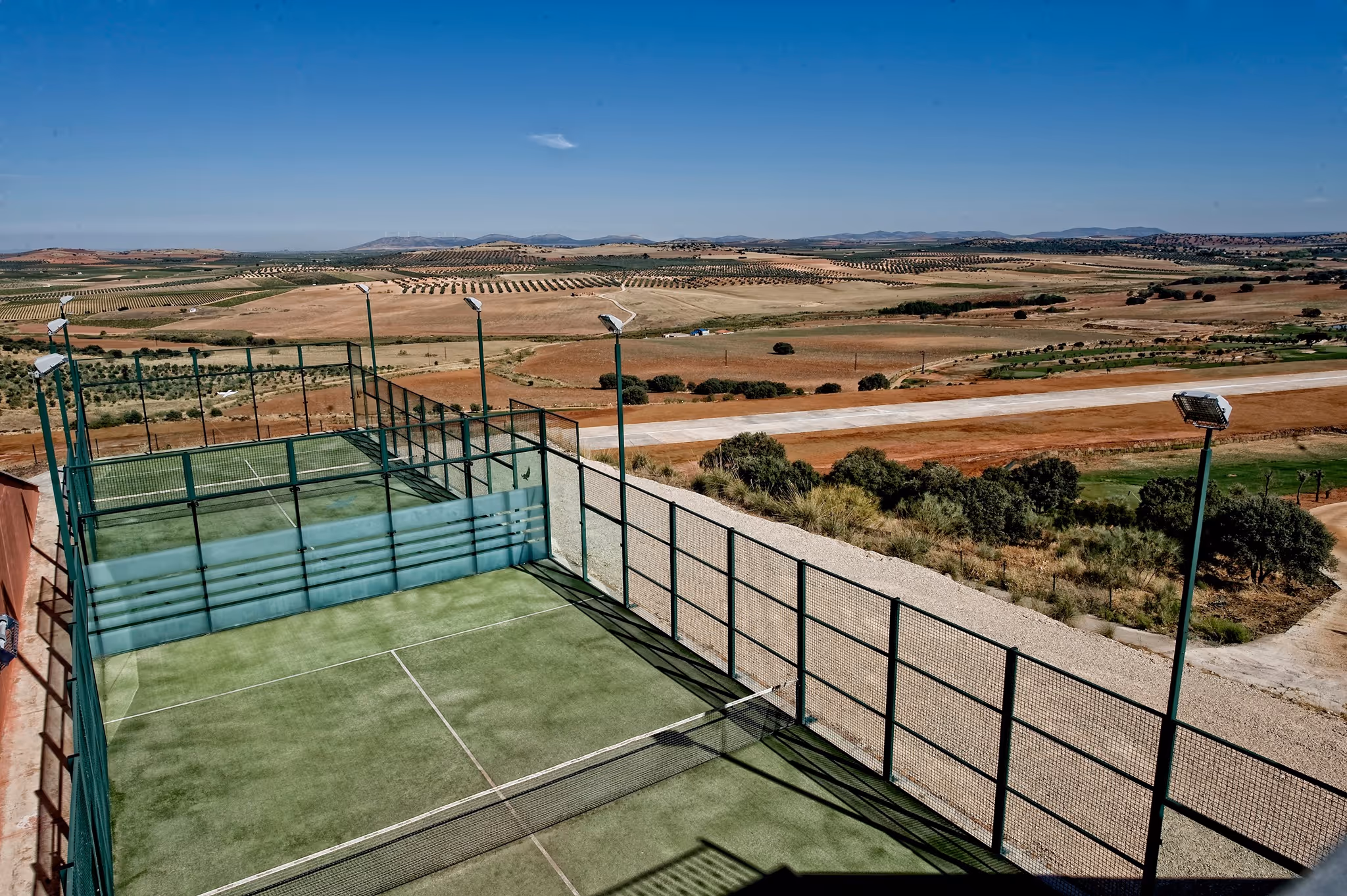 HotelLaCamineraClubDeCampo-Spain-2-CastillaLaMancha-hero.jpg