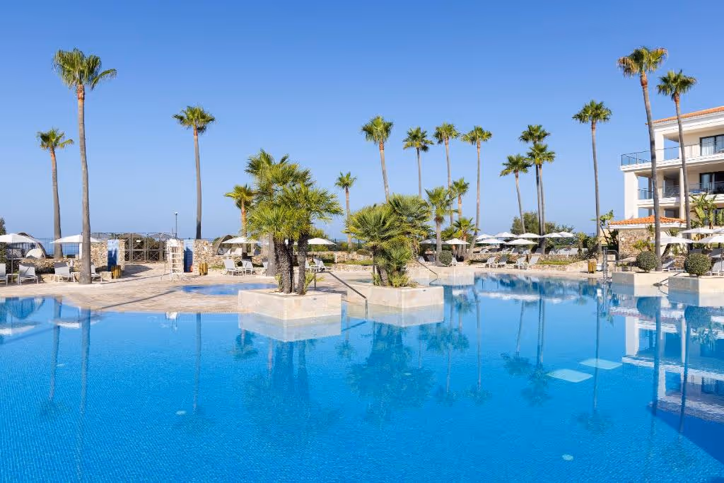 HipotelsBarrosaPalace-Spain-4-Andalusia-property2.jpg