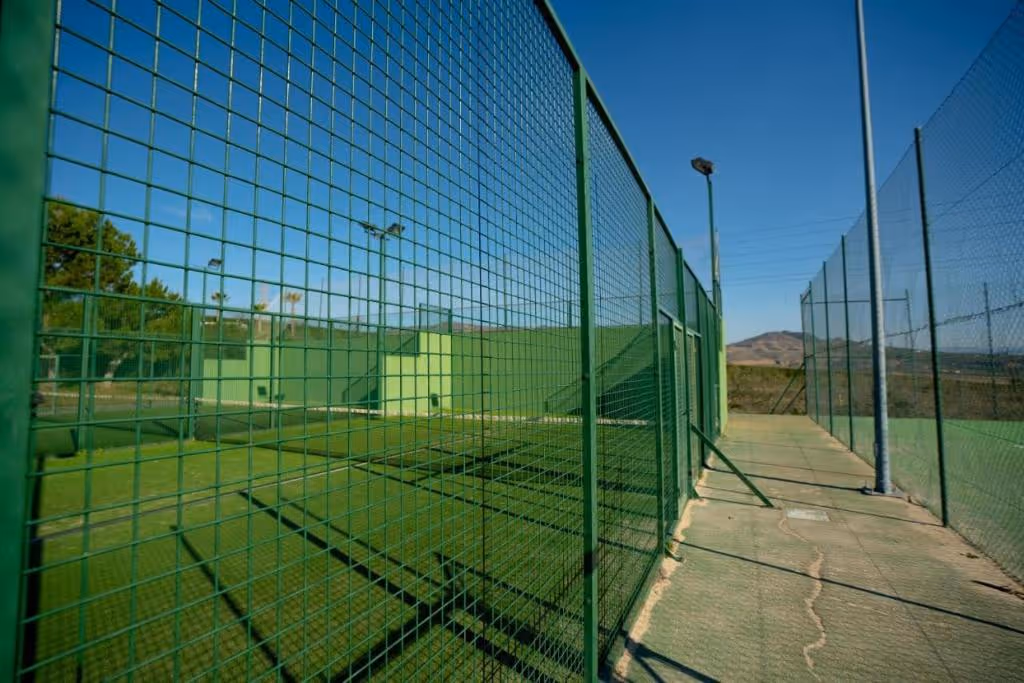 SolAndalusíMálaga-Spain-2-Andalusia-court1.jpg