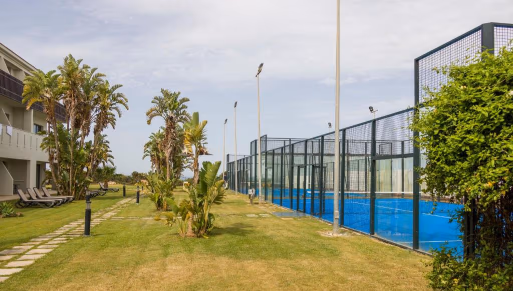 IlunionCalasdeConil-Spain-2-Andalusia-court3.jpg