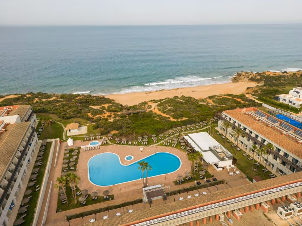 IlunionCalasdeConil-Spain-2-Andalusia-property2.jpg