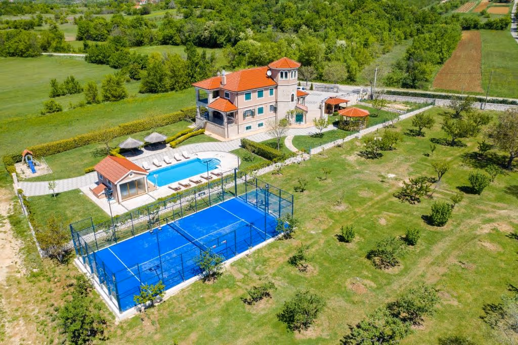 5-BedVillawithPool,Jacuzzi&PadelCourt-Croatia-1-Drniš-property1.jpg