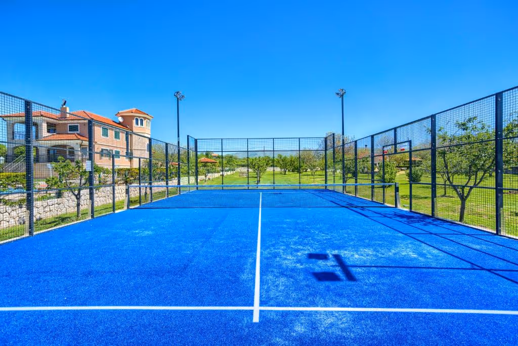 5-BedVillawithPool,Jacuzzi&PadelCourt-Croatia-1-Drniš-court3.jpg
