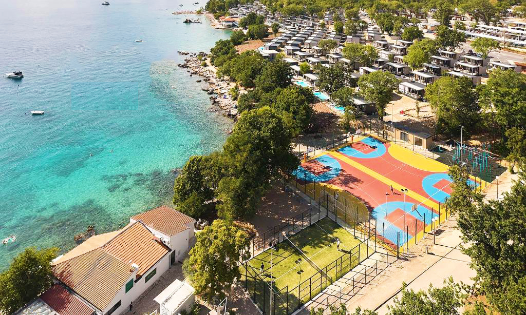 NjiviceSeaviewPadelVilla-Croatia-1-Njivice-hero.jpg