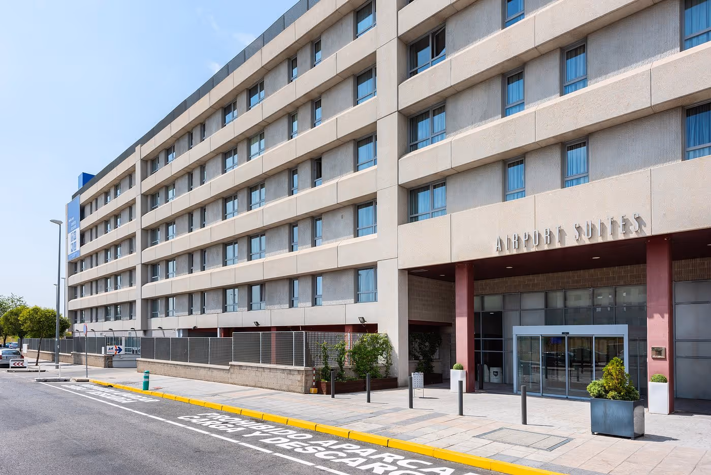MadridAirportSuitesAffiliatedByMeliá-Spain-1-Madrid-property2.jpg