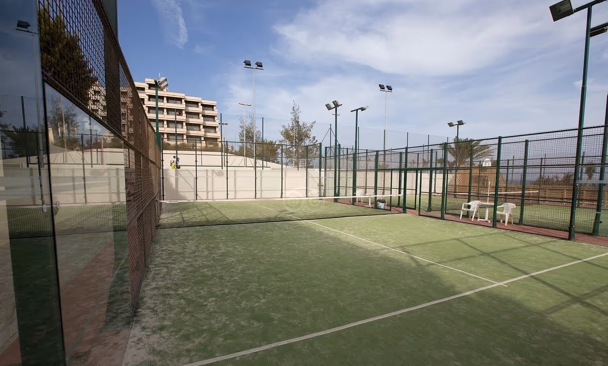 BarcelóLanzaroteActiveResort-Spain-2-CanaryIslands-court2.jpg