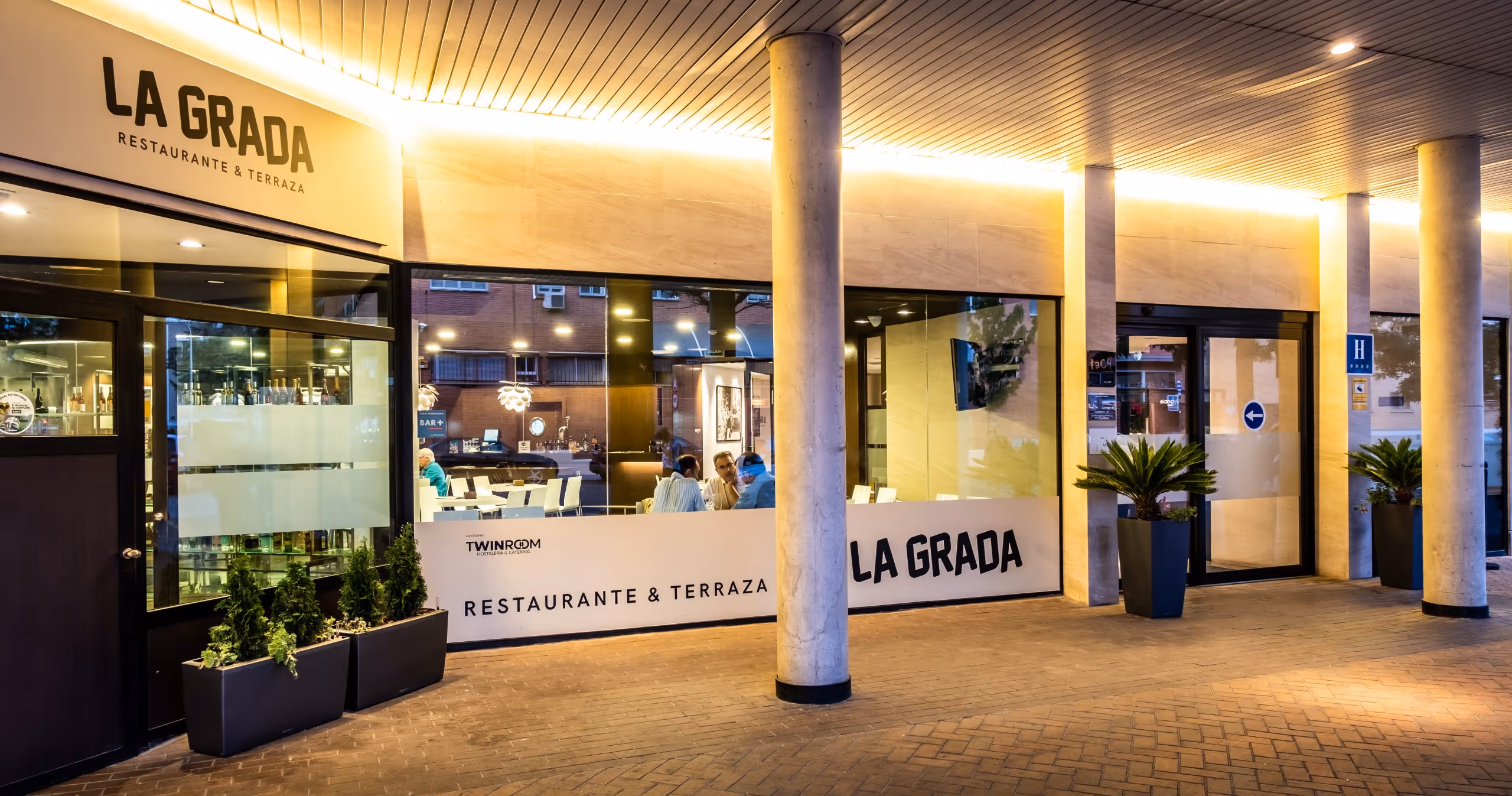 TaCHMadridAirport-Spain-2-Madrid-property2.jpg
