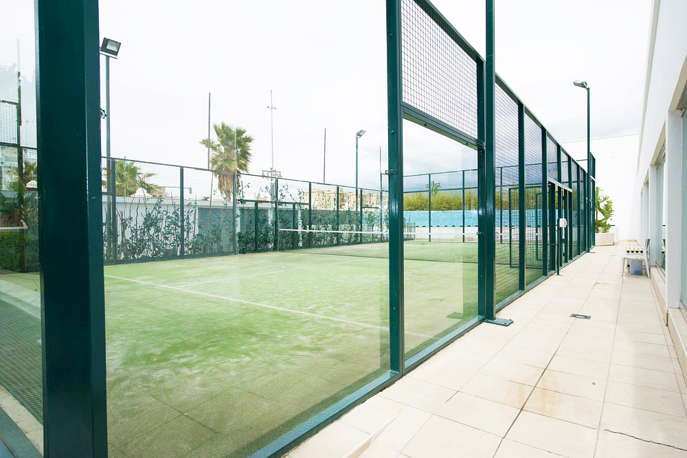 LasArenasBalnearioResort-Spain-1-ValencianCommunity-court1.jpg