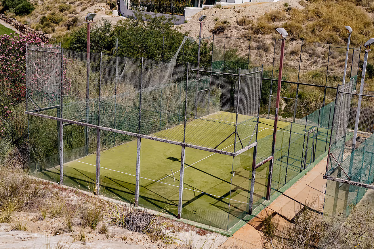 ValleDelEsteResort-Spain-4-Andalusia-court3.jpg