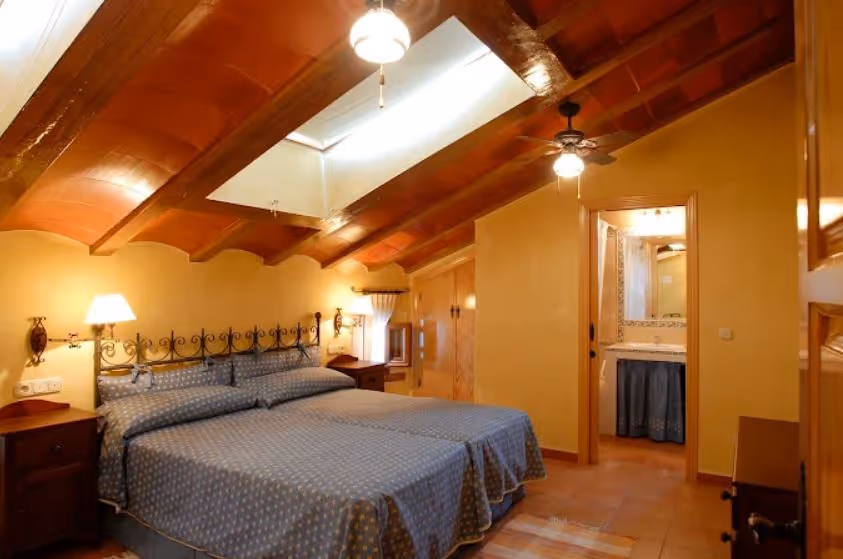 Montemapaloma-Spain-1-Andalusia-property2.jpg