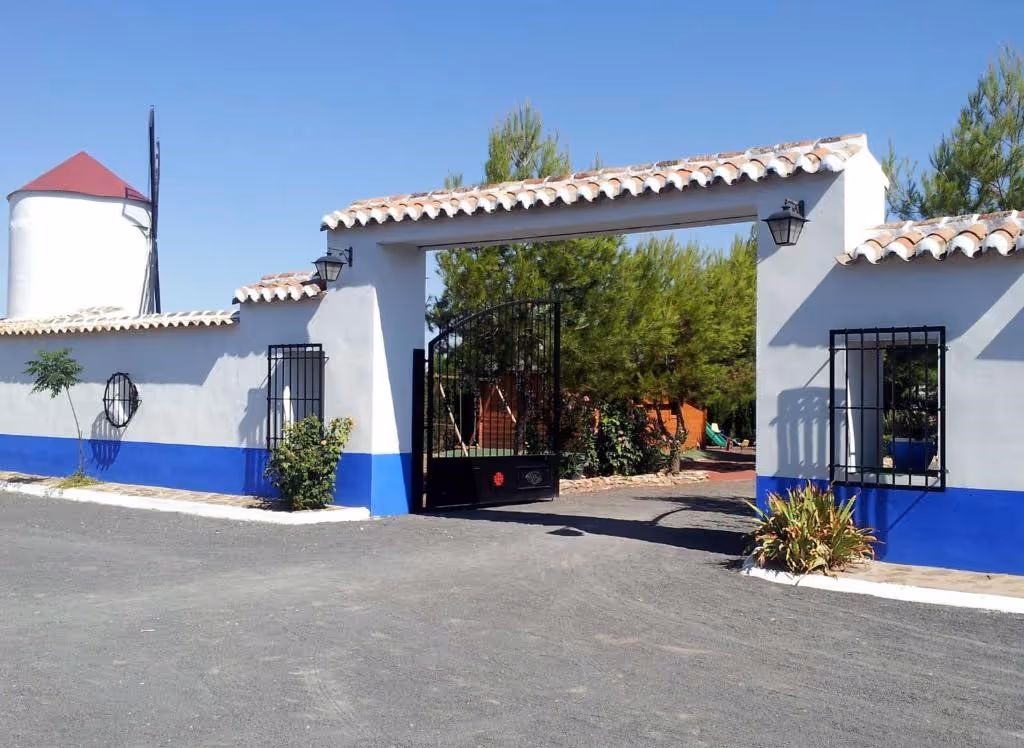 FincaCasadePacas-Spain-1-Castile-LaMancha-property2.jpg