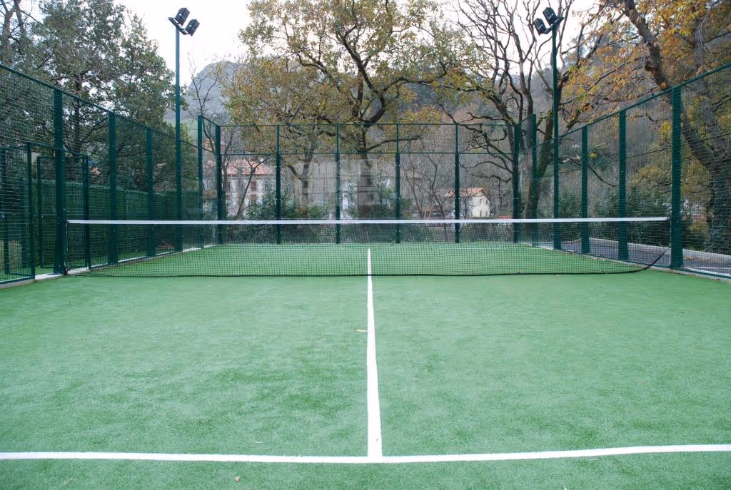 GranHotelBalnearioDePuenteViesgo-Spain-1-Cantabria-court2.jpg