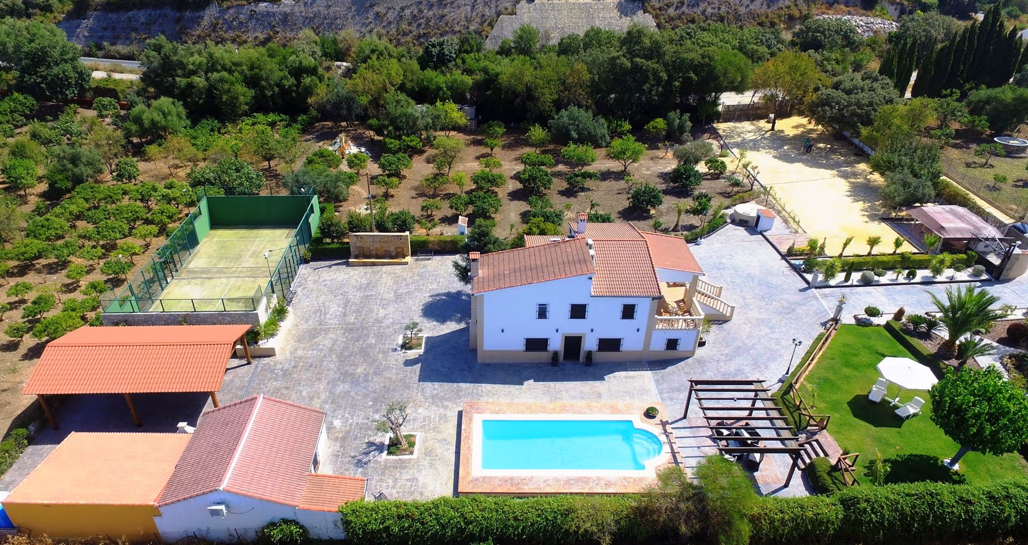 HaciendaElDescanso-Spain-1-Andalusia-property1.jpg