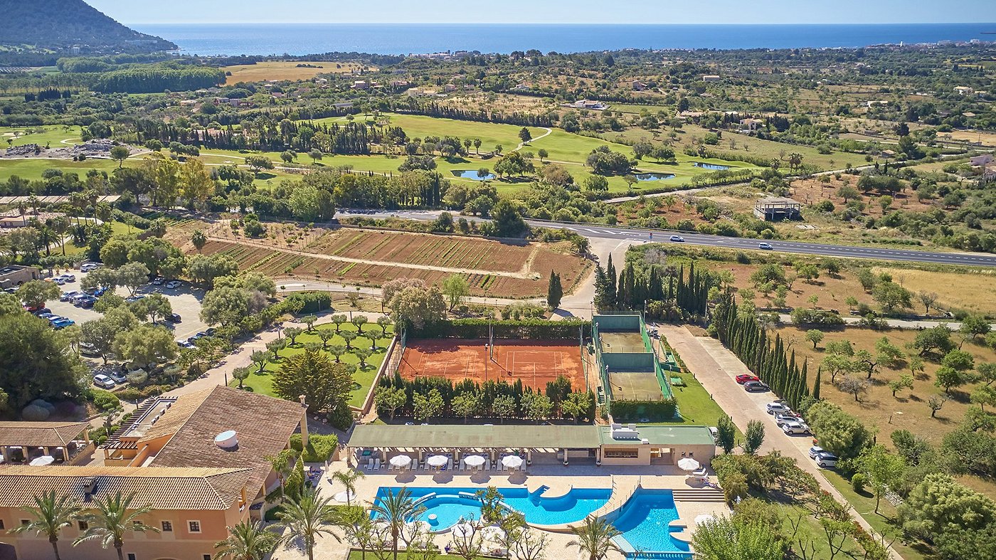 PulaSuitesBoutiqueResort-Spain-2-BalearicIslands-hero.jpg