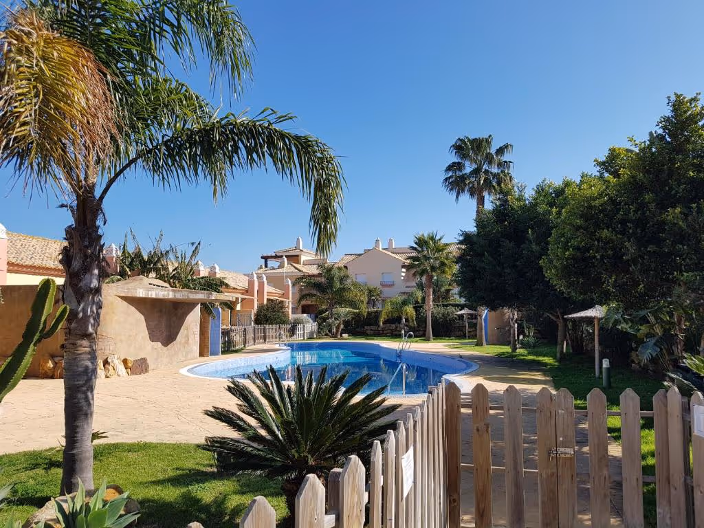 AkutunaFamilyHouseWithPoolGarage&PaddleTennisCourt-Spain-1-Andalusia-property1.jpg