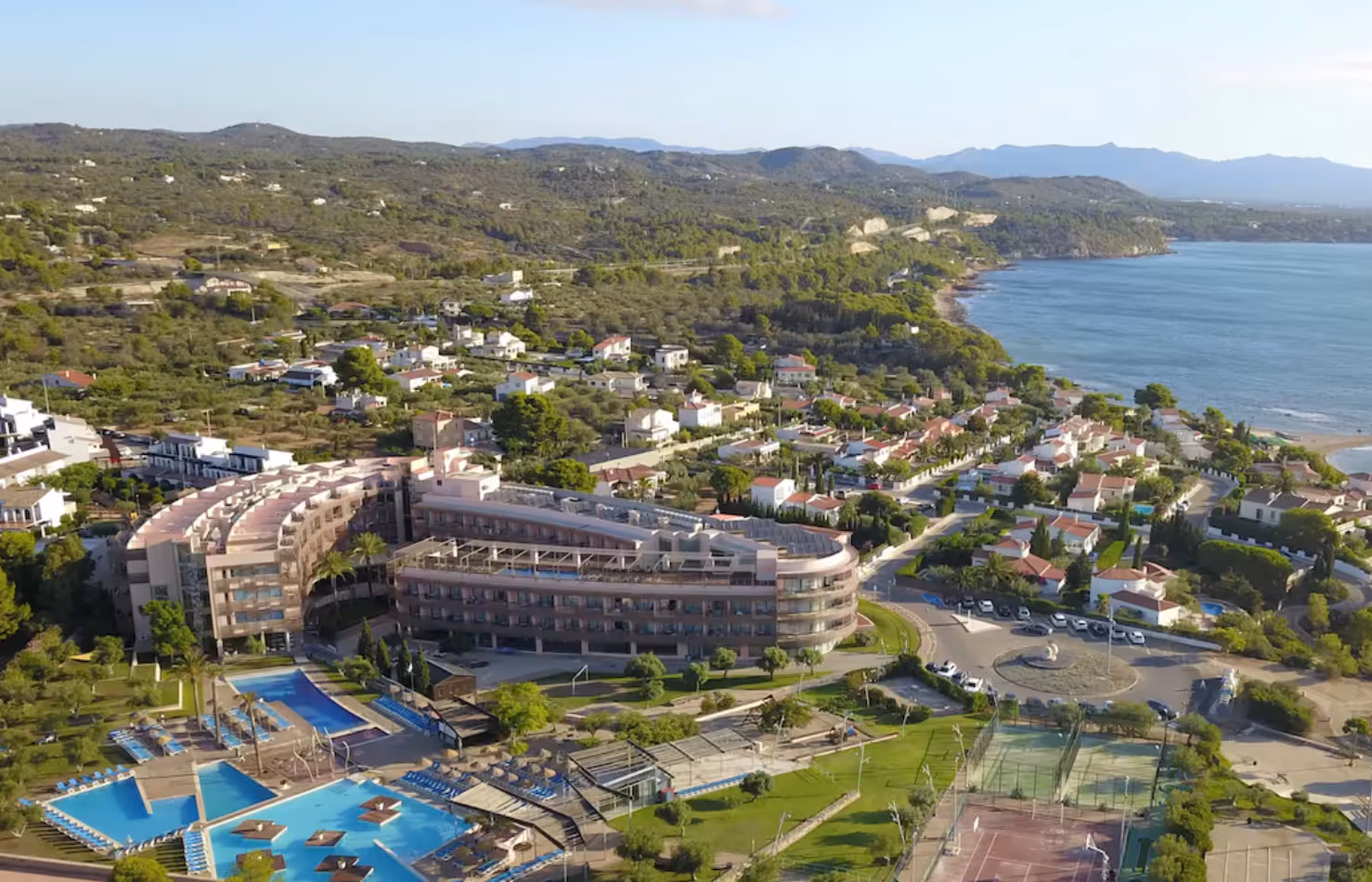OhtelsLesOliveres-Spain-1-Catalonia-property1.jpeg