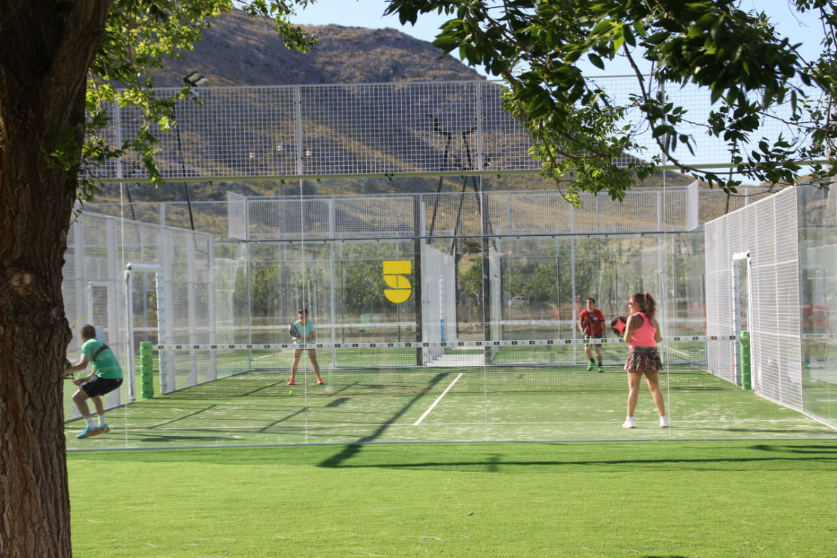 AparthotelDuva&Spa-Spain-5-BalearicIslands-court2.jpg