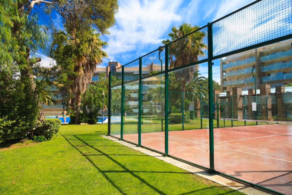 UHCSpaAqquariaFamilyComplex-Spain-1-Catalonia-court2.jpg