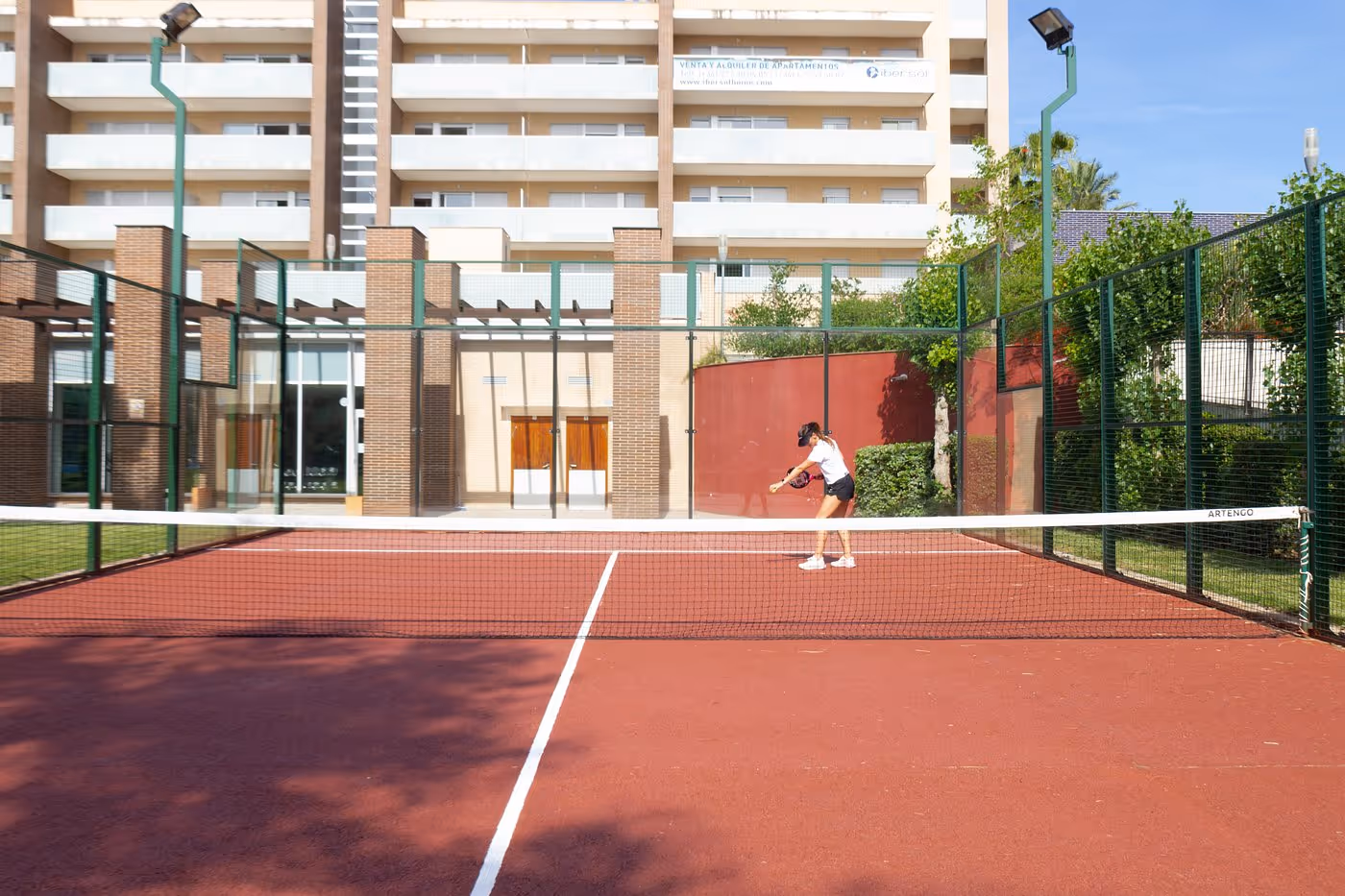 UHCSpaAqquariaFamilyComplex-Spain-1-Catalonia-court3.jpg