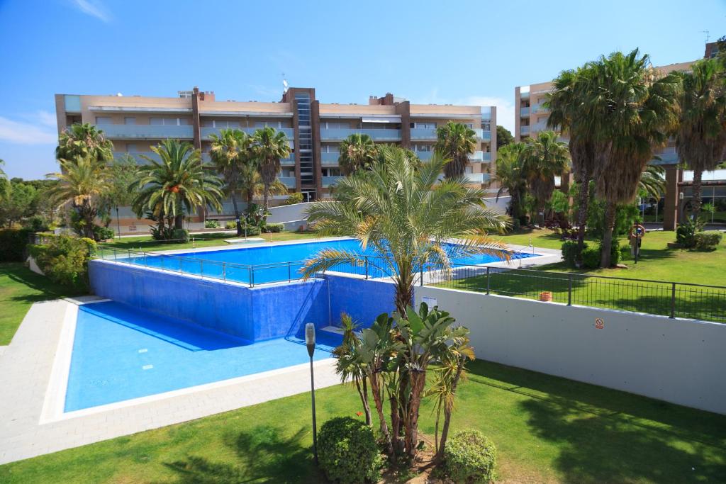 UHCSpaAqquariaFamilyComplex-Spain-1-Catalonia-property1.jpg