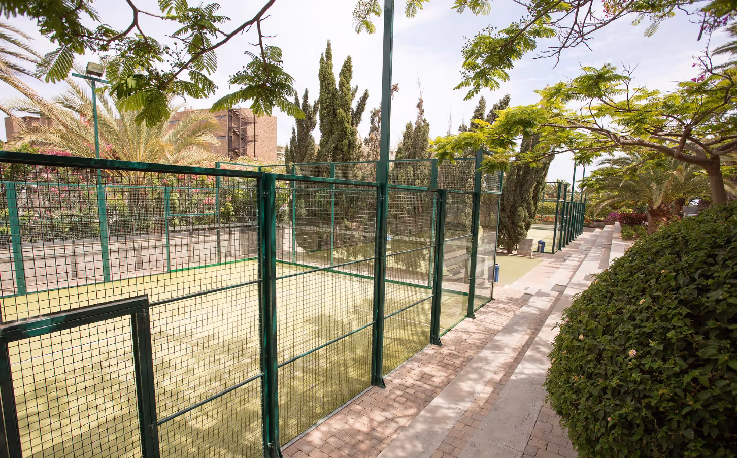LopesanCostaMelonerasResort&Spa-Spain-2-CanaryIslands-court1.jpeg