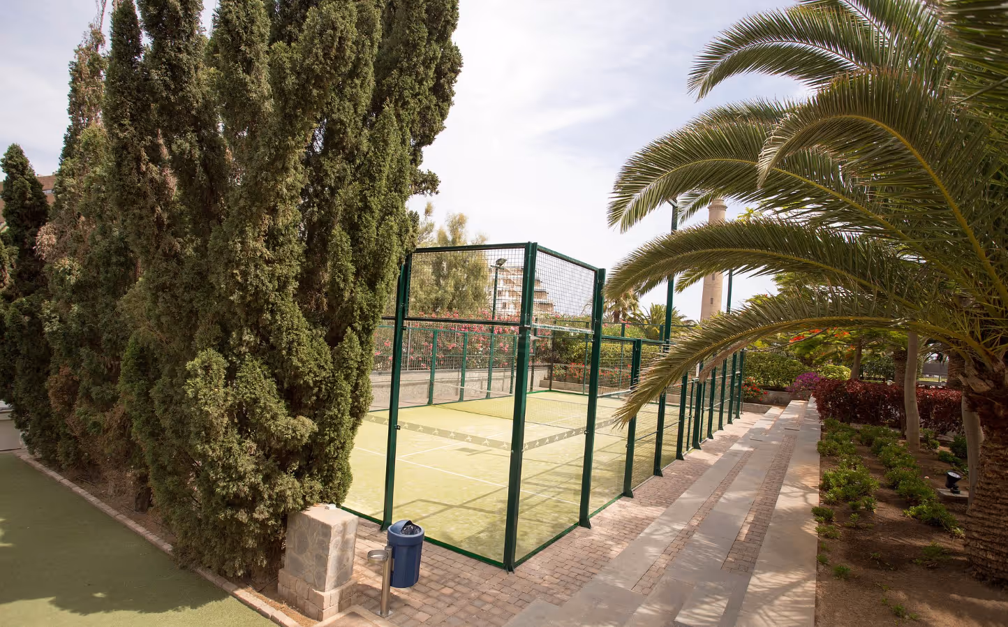 LopesanCostaMelonerasResort&Spa-Spain-2-CanaryIslands-court3.jpeg