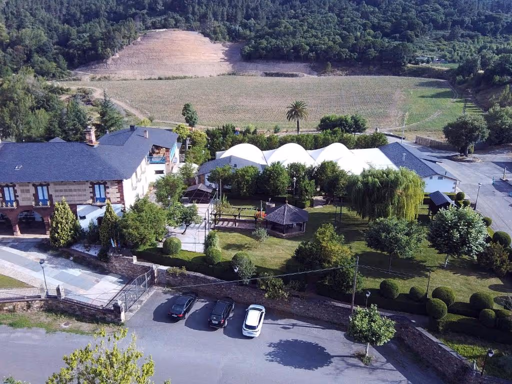 HotelMonumentoPazodoCastro-Spain-1-Galicia-property1.jpg