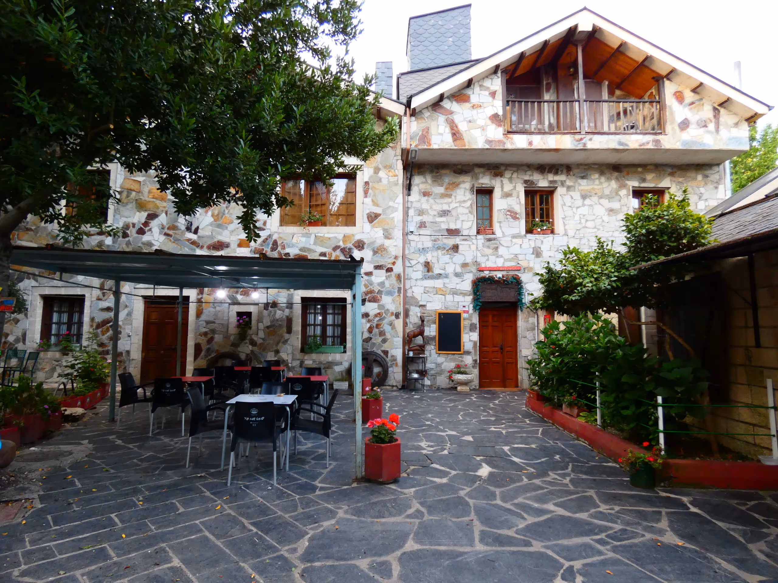 RuralHotelCaminoMedulas-Spain-1-CastileandLeón-property1.jpg