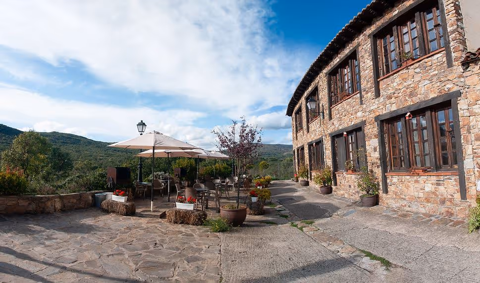 AlVientoAlojamientoTurismoRuralPrádenadelRincón-Spain-2-CommunityofMadrid-property1.jpg