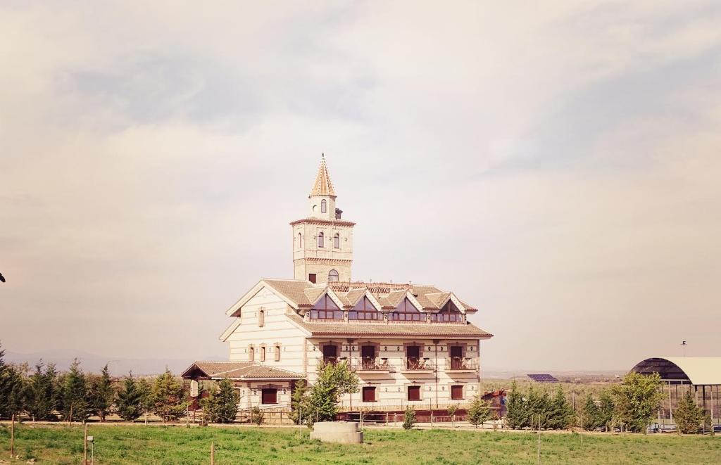 SpaComplejoRuralLasAbiertas-Spain-1-	Castile-LaMancha-property1.jpg