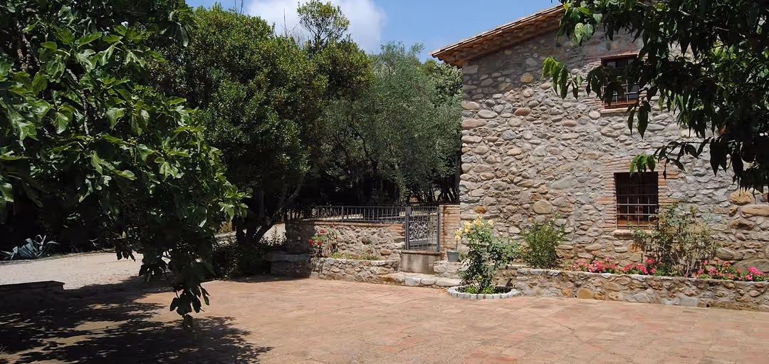CanCua-Spain-1-Catalonia-property1.jpg