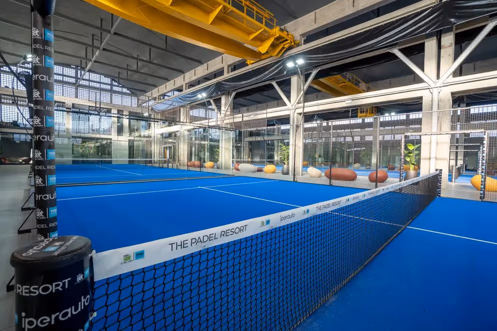 ThePadelResort-Italy-11-Como-court3.jpg