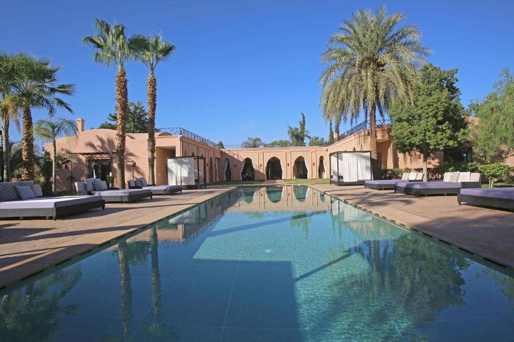 marrakech-padel-villa-morocco-1-padel-courts-marrakech-property2.jpg